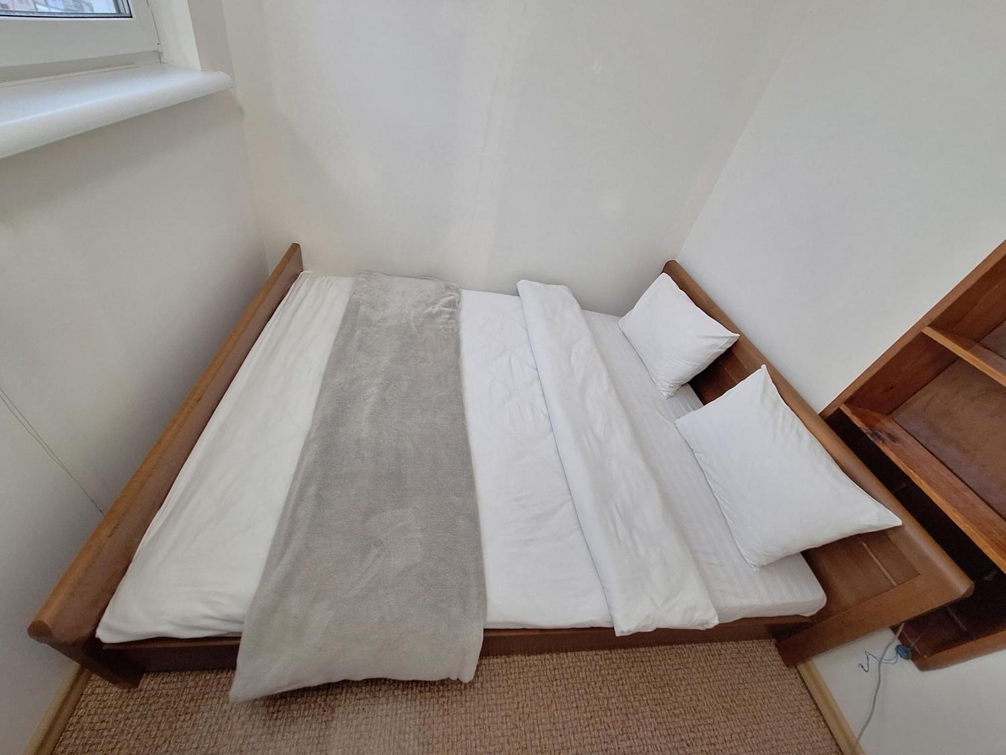 4 Ліжка З Балконом Документи Для Відряджень Мережа Alex Apartments Безконтатне Заселення 24-7 Poltava Kültér fotó
