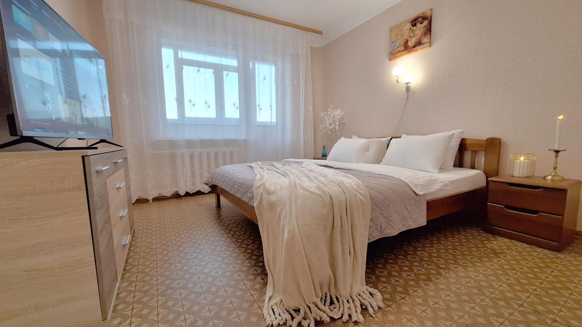 4 Ліжка З Балконом Документи Для Відряджень Мережа Alex Apartments Безконтатне Заселення 24-7 Poltava Kültér fotó