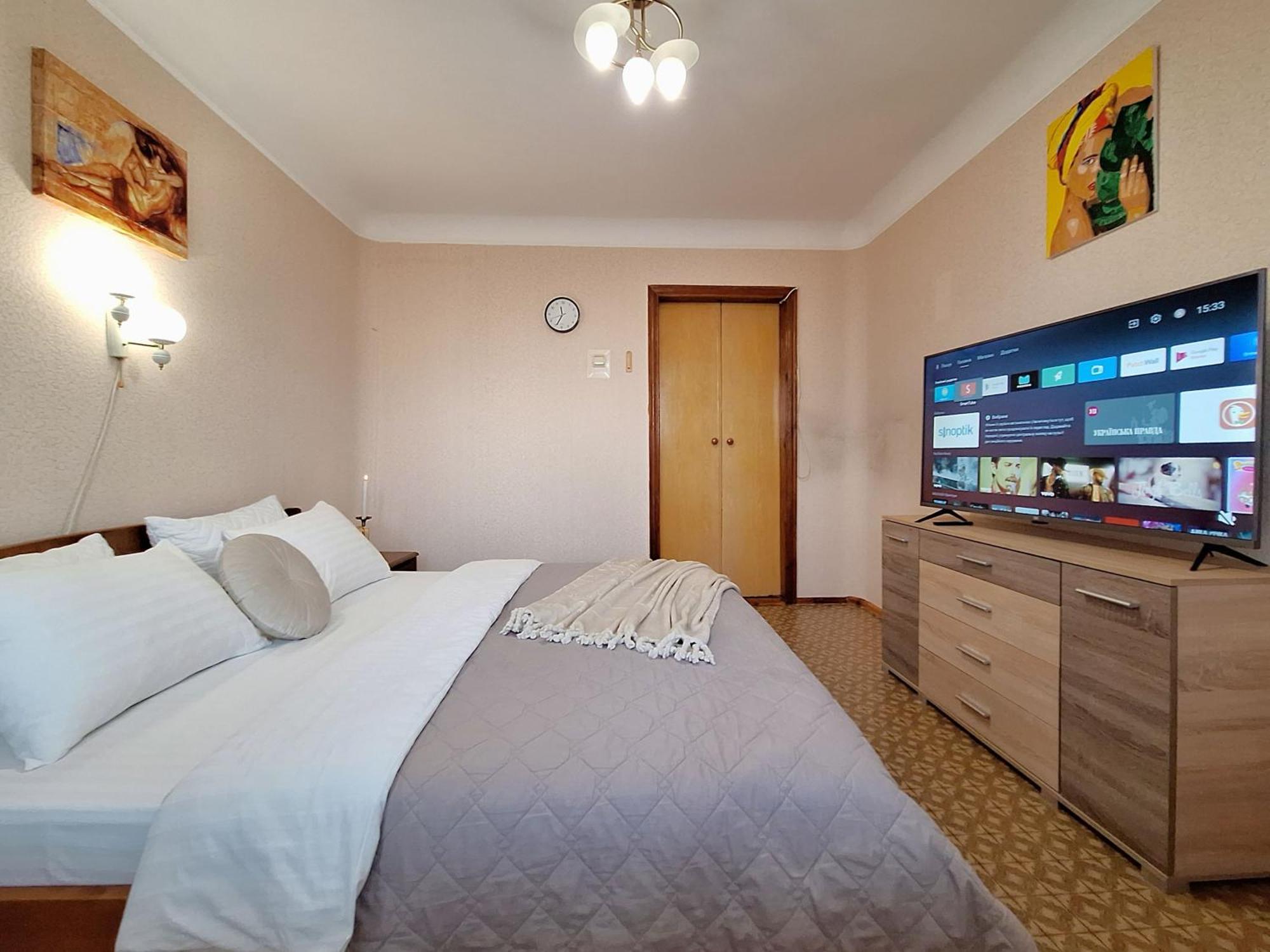 4 Ліжка З Балконом Документи Для Відряджень Мережа Alex Apartments Безконтатне Заселення 24-7 Poltava Kültér fotó