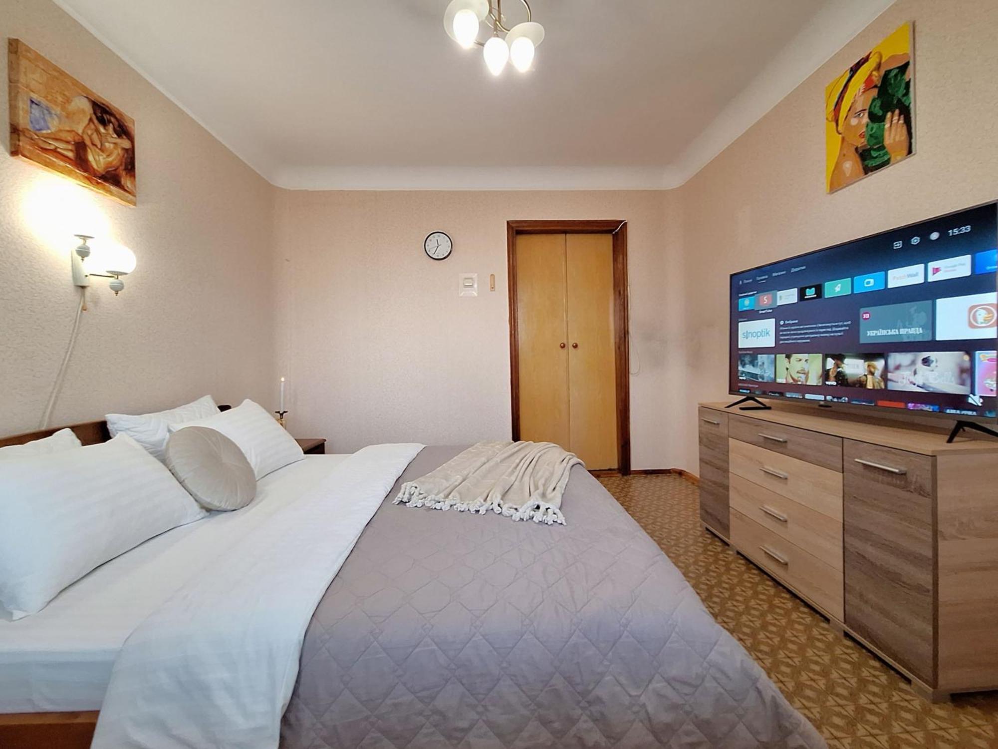 4 Ліжка З Балконом Документи Для Відряджень Мережа Alex Apartments Безконтатне Заселення 24-7 Poltava Kültér fotó