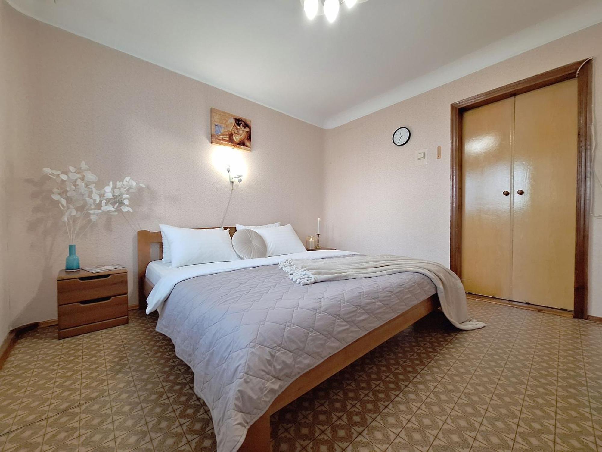 4 Ліжка З Балконом Документи Для Відряджень Мережа Alex Apartments Безконтатне Заселення 24-7 Poltava Kültér fotó